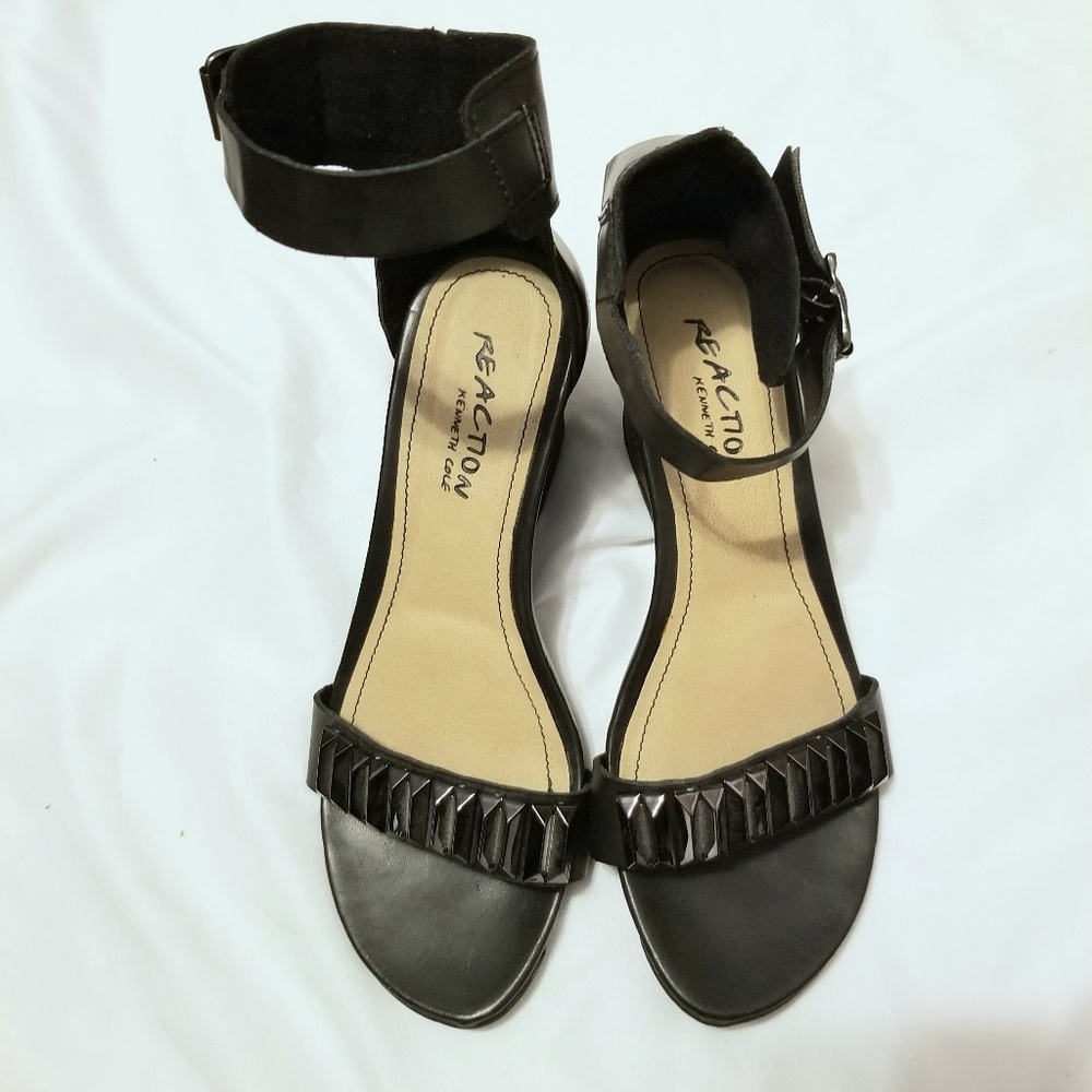Kenneth Cole Reaction, Cedar Gem Sandals, Sz 5 1/2